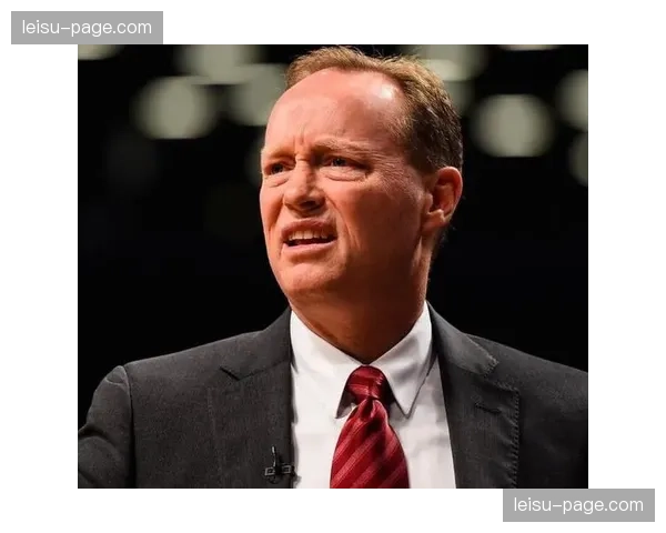 太阳中距离依赖度过高 布登霍尔泽战术移植遇困境